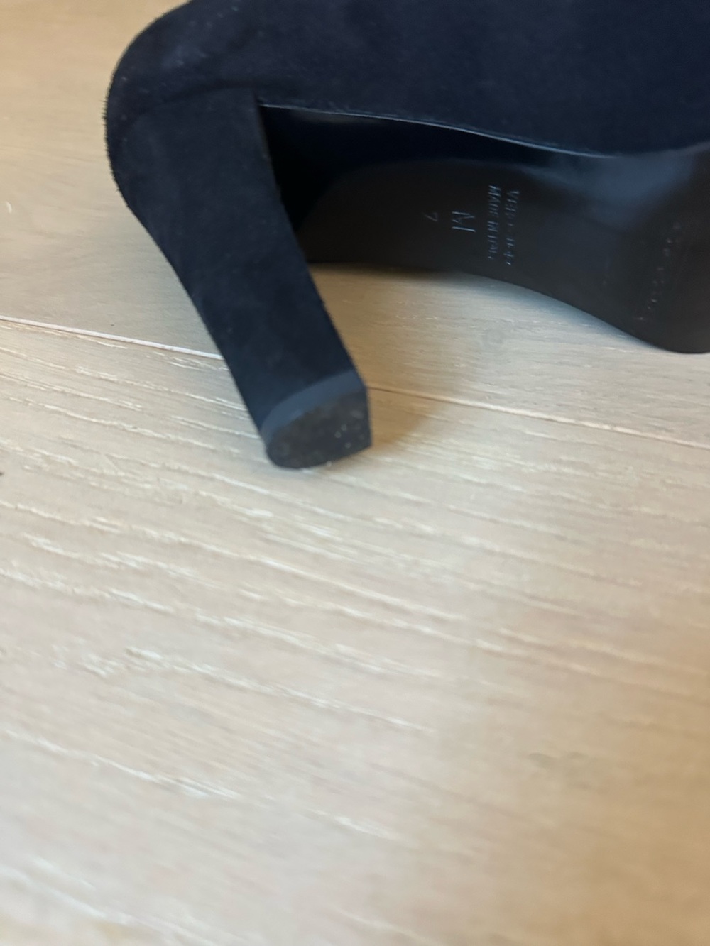 Marc Jacobs Black Suede Heels - Picture 9 of 12